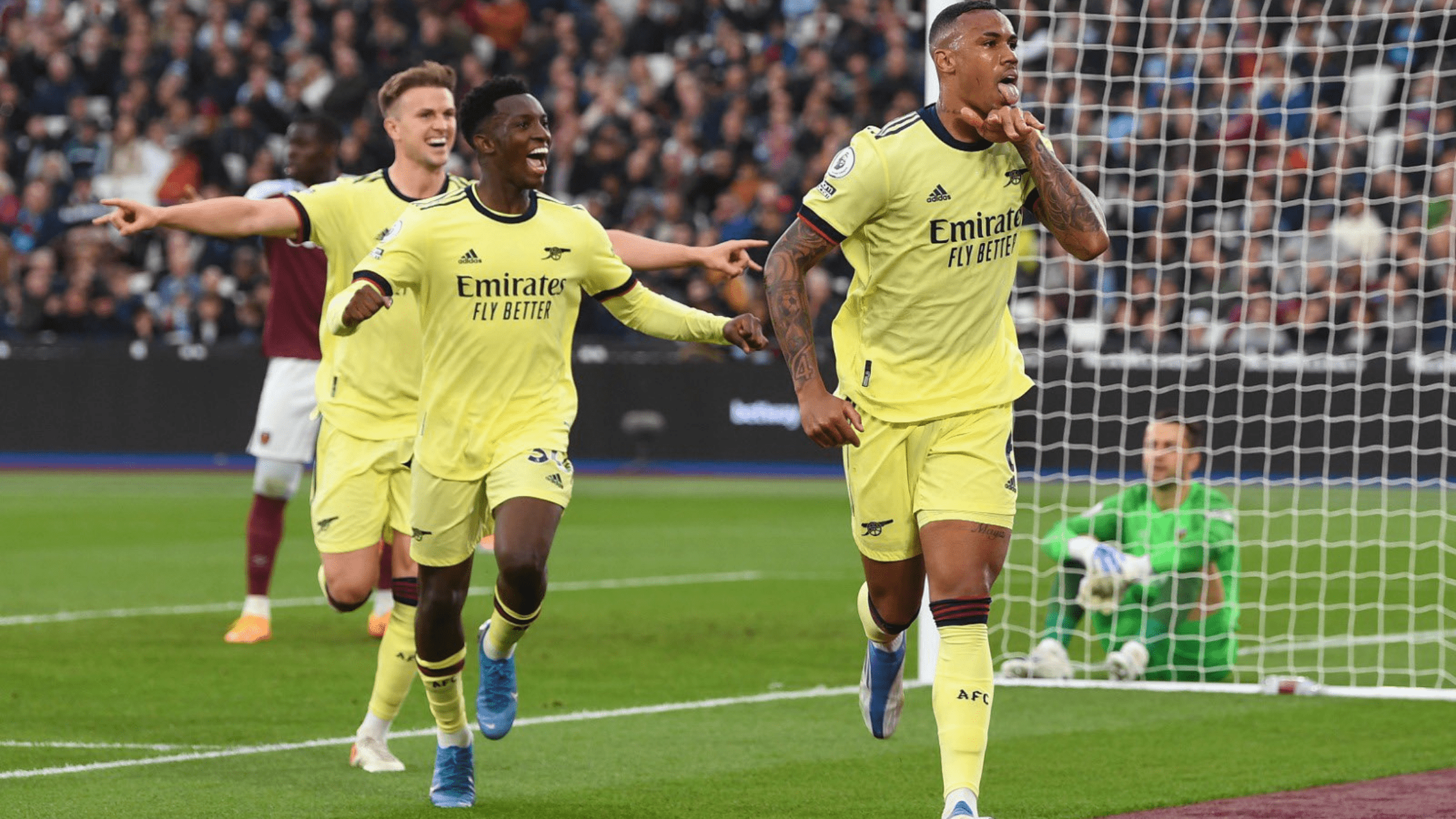 Arsenal seal return to European competition with win over West Ham