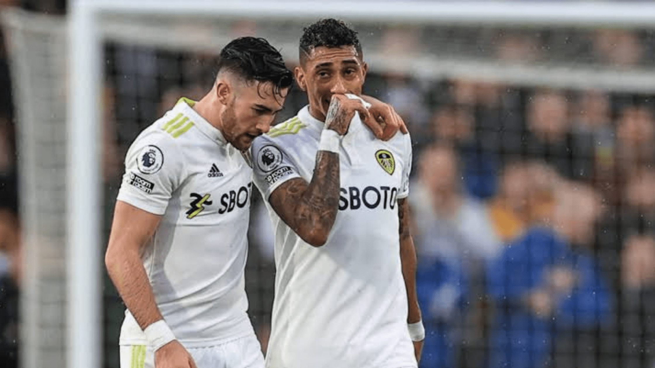 Report: Raphinha hands transfer request to Leeds amidst Barcelona links