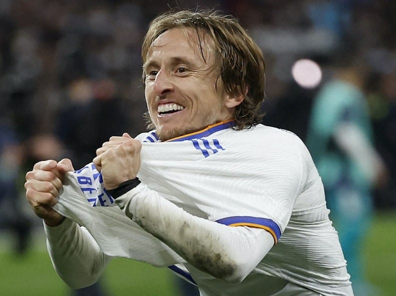 Luka Modric turns down lucrative offers to stay at Real Madrid