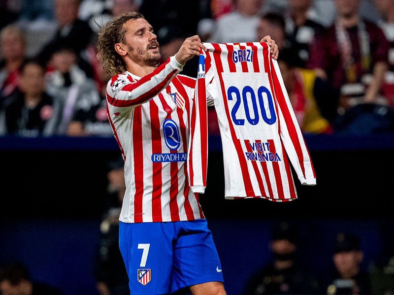 Griezmann nets 200th goal as Atletico cruise past Frankfurt