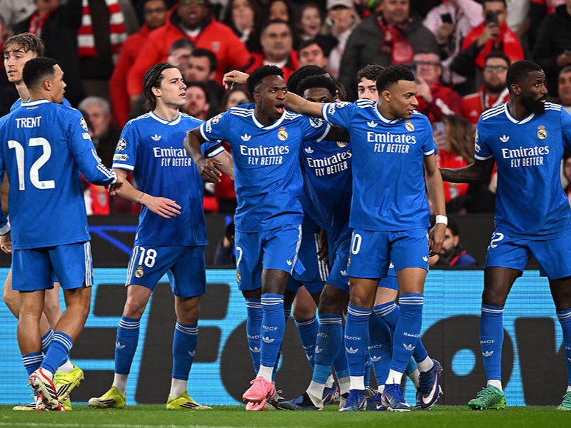 Vinicius seals dramatic win in Lisbon as play halted amid abuse claims