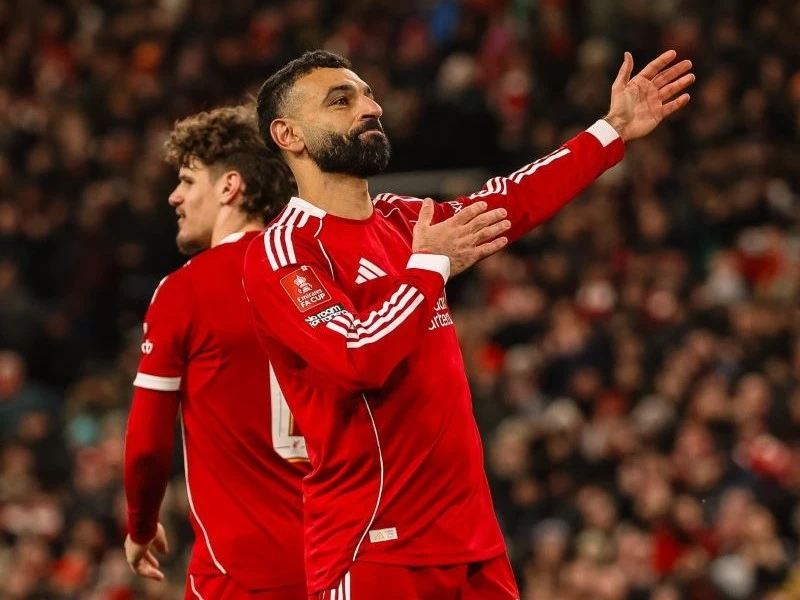 “One of the Best in the World”, Salah Hails Liverpool Teammate