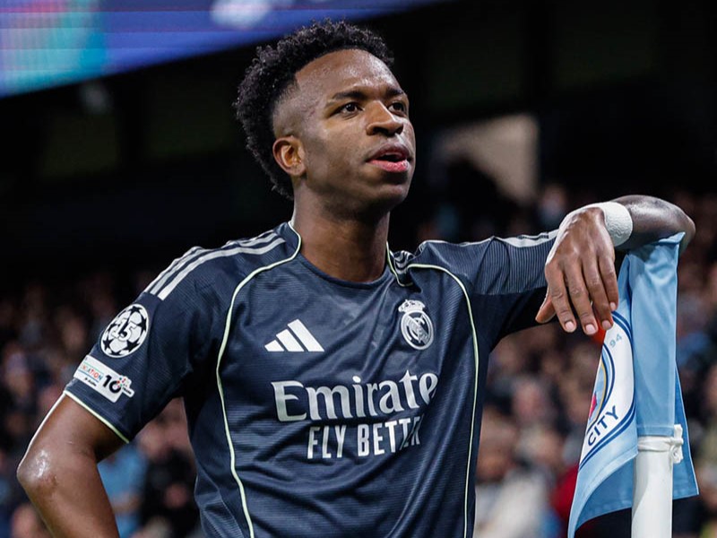 Real Madrid punish ten-man City