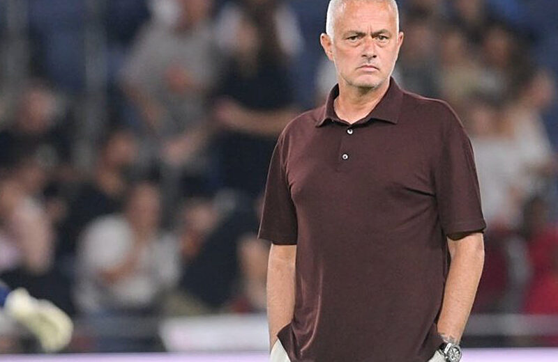 Mourinho’s Benfica unbeaten but lose title to Porto