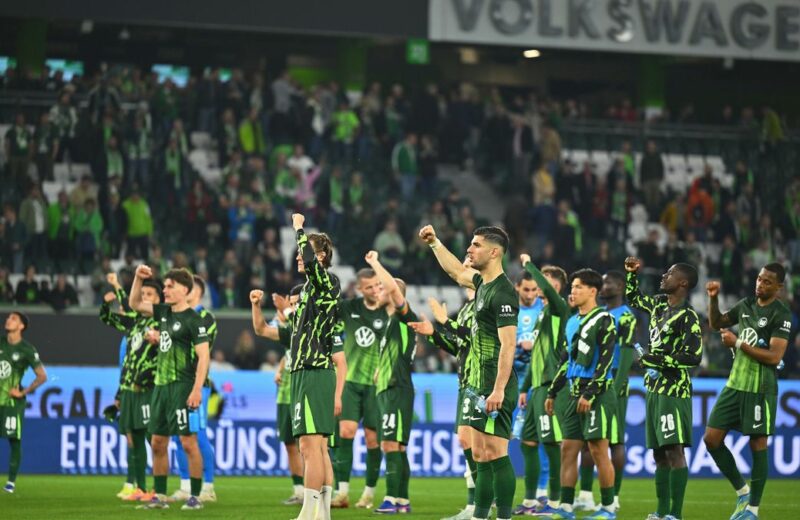 Paderborn hold Wolfsburg to leave Bundesliga survival battle finely balanced