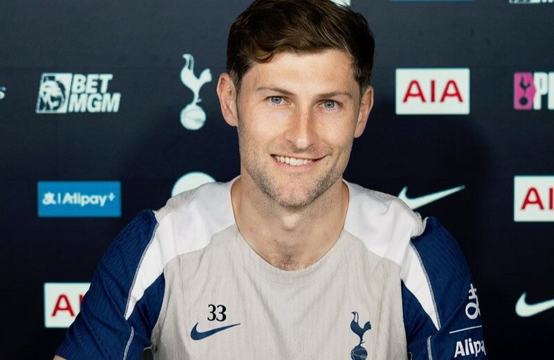 Davies set for 13th season at Spurs after signing fresh contract